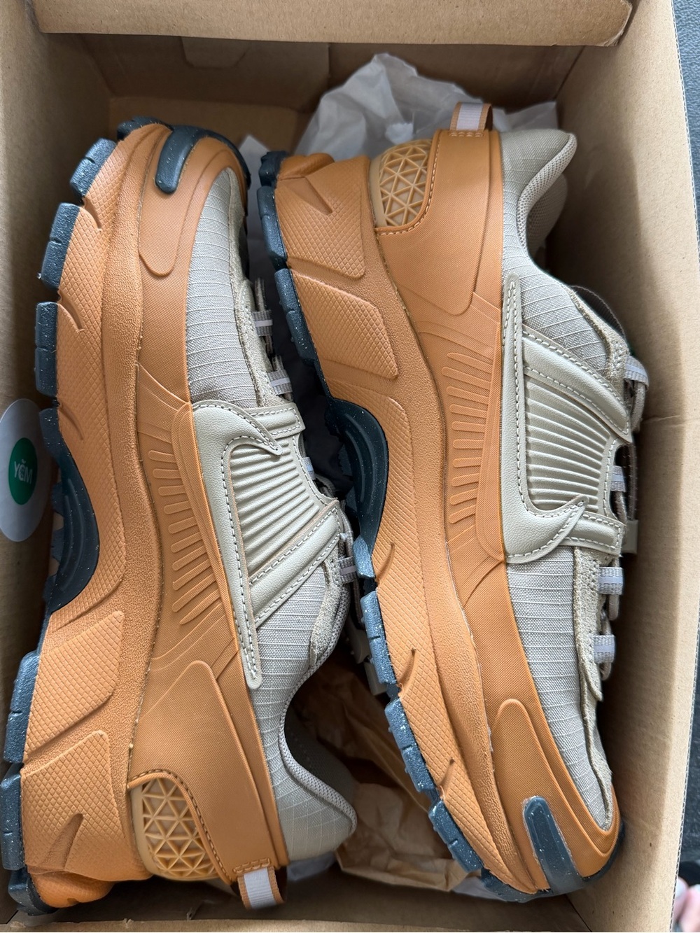Nike Zoom Vomero 5 Roam Max Women’s 7.5 Brand New in Box
